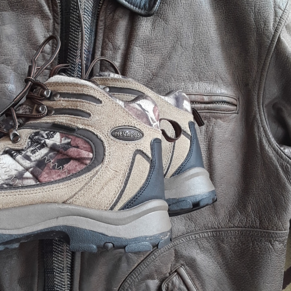 NEVADOS WATERPROOF HIKERS 🦌CAMOUFLAGE Unisex Sz 11